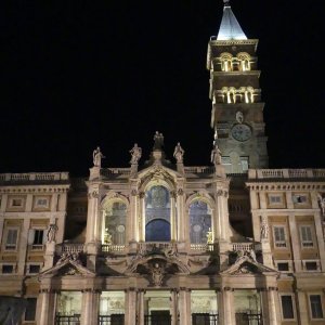 Santa Maria Maggiore bei Nacht.JPG