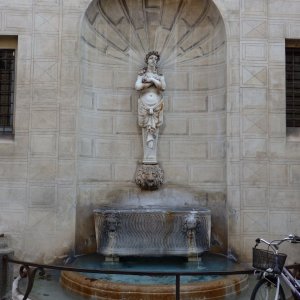 Fontana di Pal. Spada/Pza. Capo di Ferro