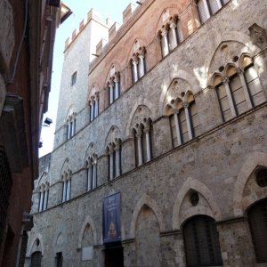 Siena - Palazzo Chigi-Saracini