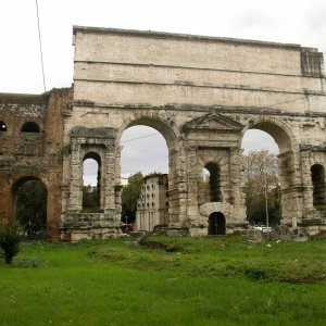 Porta Maggiore