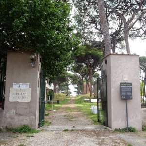 Tombe della Via Latina