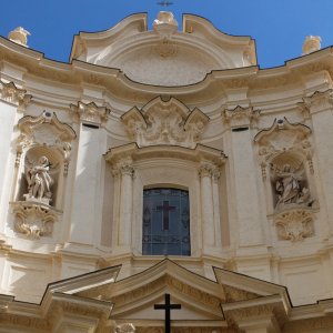 Santa Maria Maddalena Fassade oben.jpg