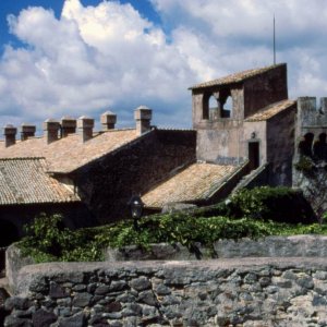 Auf den Mauern der Burg von Bracciano