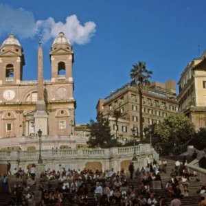 Spanische Treppe und Kirche Santa Trinità dei Monti