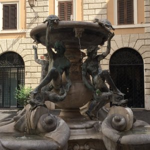 Fontana delle Tartarughe.JPG