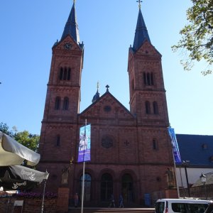 Kirche St. Marcellinus und Petrus