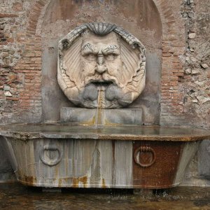 Brunnen Aventin