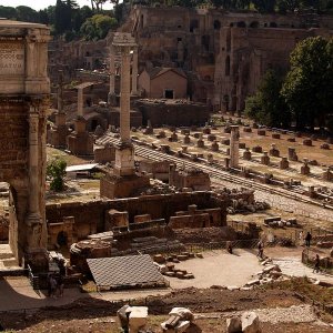 Forum Romanum Blick zur Basilica Julia