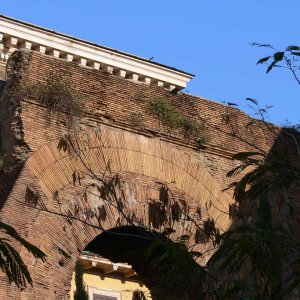 Piazza_di_Porta_S_Giovanni