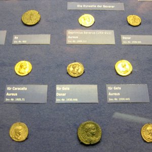 Aussstellung: Die Mnzen des Augustus