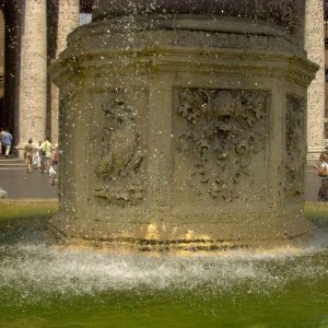 Wasserspiele am Petersplatz