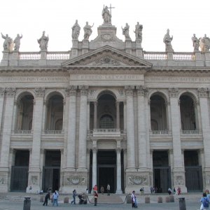 San Giovanni in Laterano,Ost-Fassade