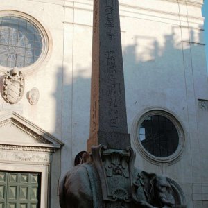 Obelisk und der Elefant von Bernini