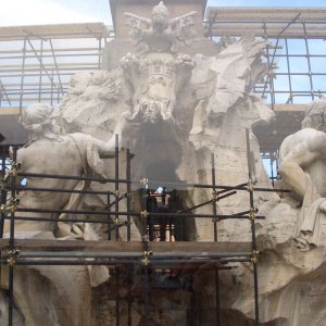 Fontana dei Fiumi (eingerstet)