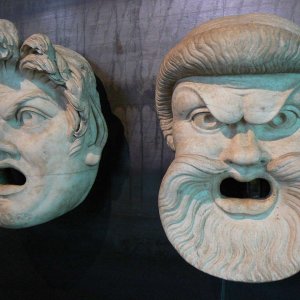 Ausstellung Colosseo , Maske Marmor