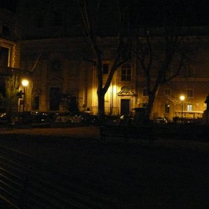 Piazza Benedetto Cairoli