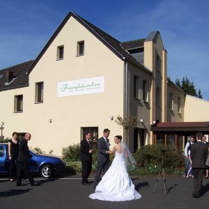 Hasenhochzeit