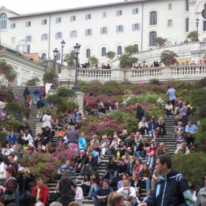 Spanische Treppe mit Blumen