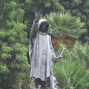 Die Statue Cola di Rienzos an der Cordonata.