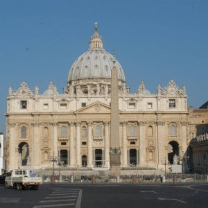 Piazza San Pietro mit Basilica San Pietro in Vaticano