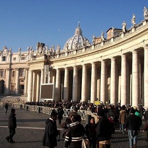 Vatikan: Sicherheitsschleuse vor St. Peter