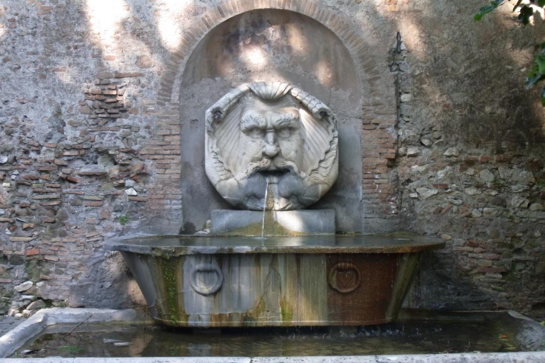 Aventin-Brunnen