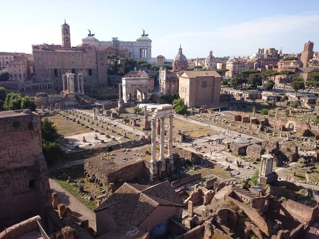 Blick von Aussichtsplattform auf Forum Romanum