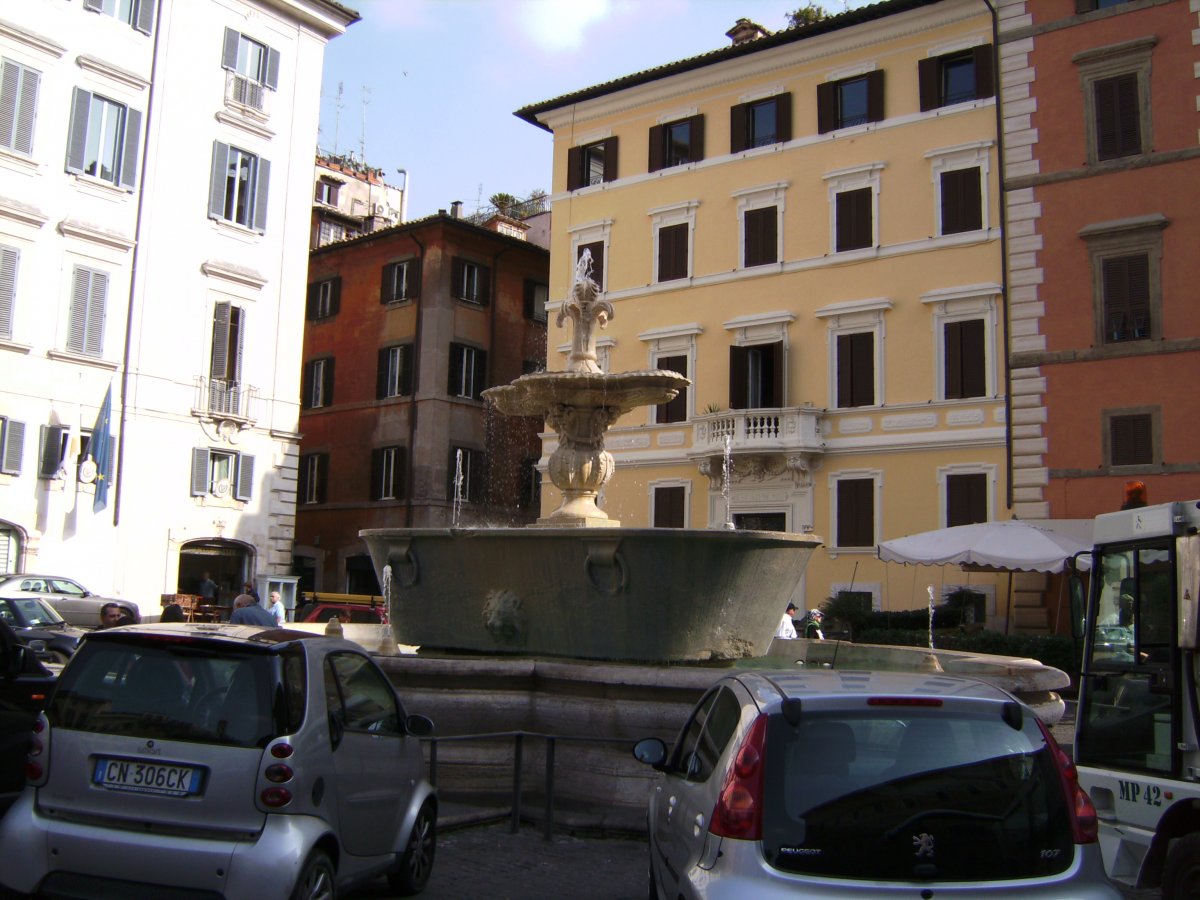 Brunnen Piazza Farnese