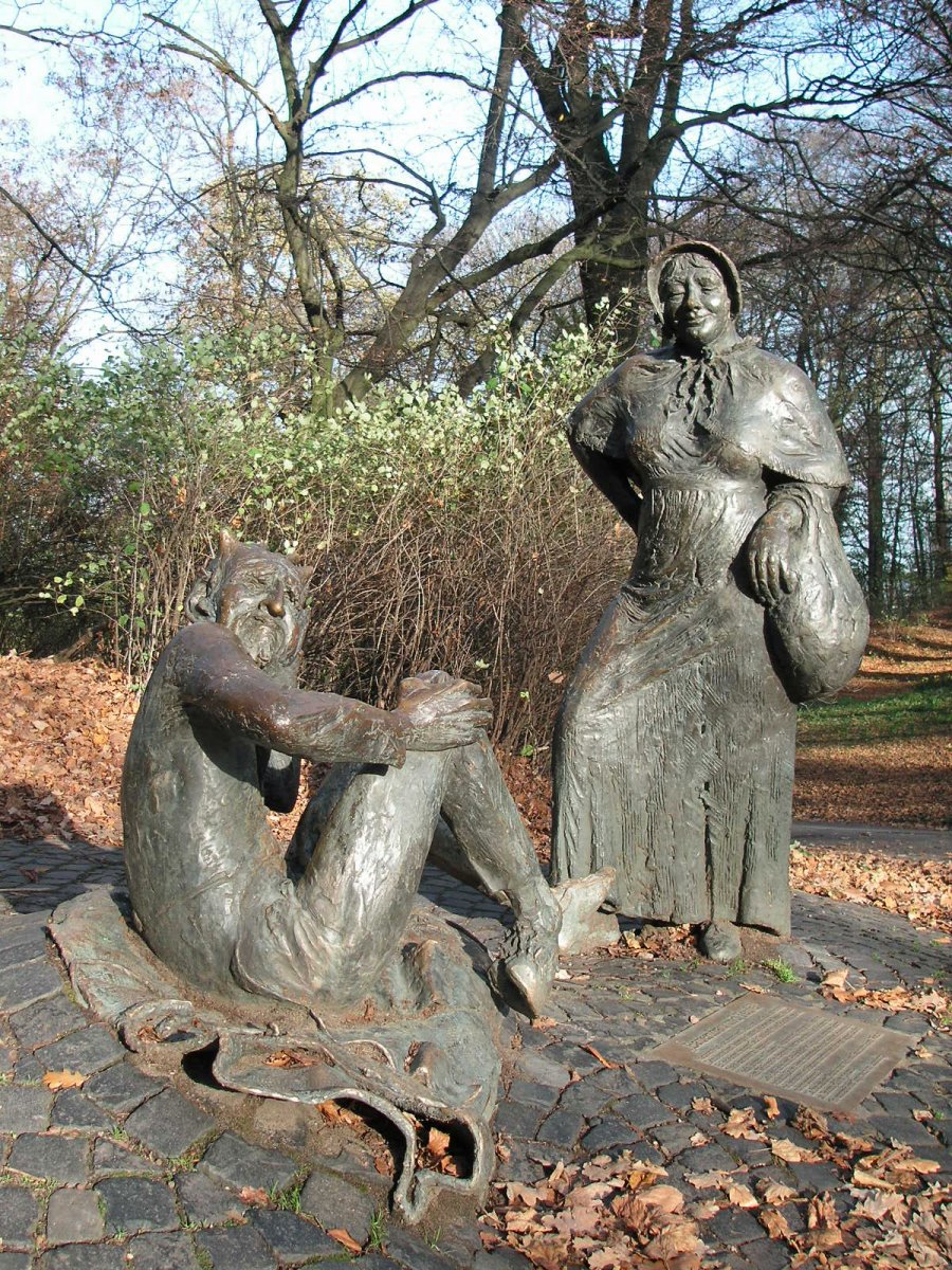 Denkmal Teufel und Bauersfrau.jpg