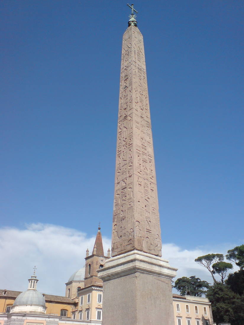 Der Obelisk auf der Piazza del Popolo