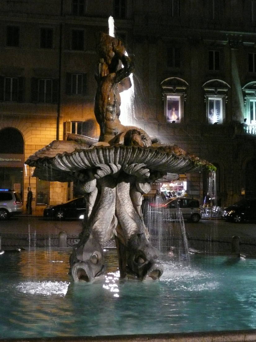 Der Tritonenbrunnen auf der Piazza Barberini