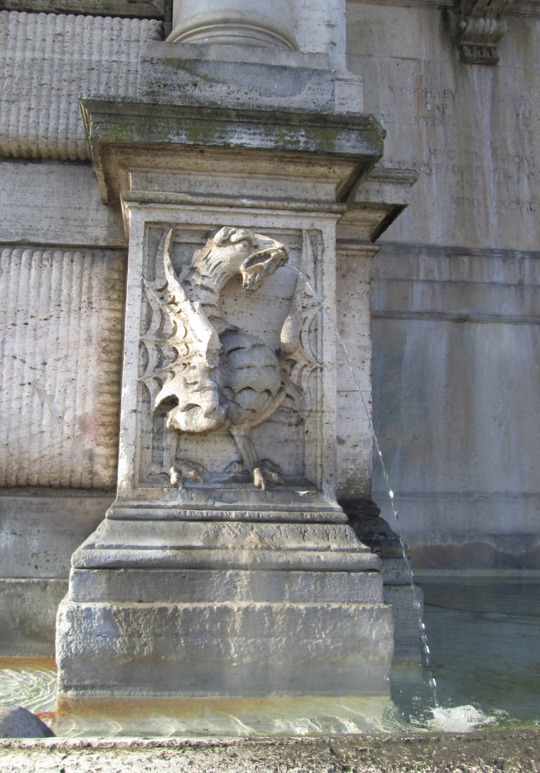 Fontana dell'Acqua Paola in Piazza Trilussa