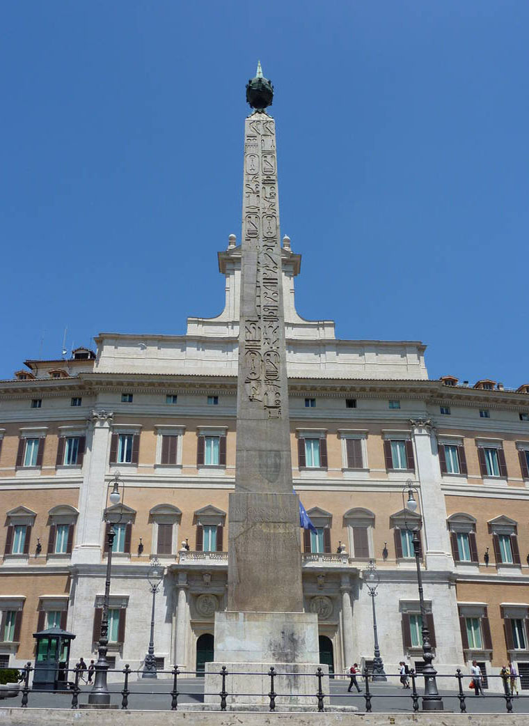 Obelisk Solare, Piazza Montecitorio