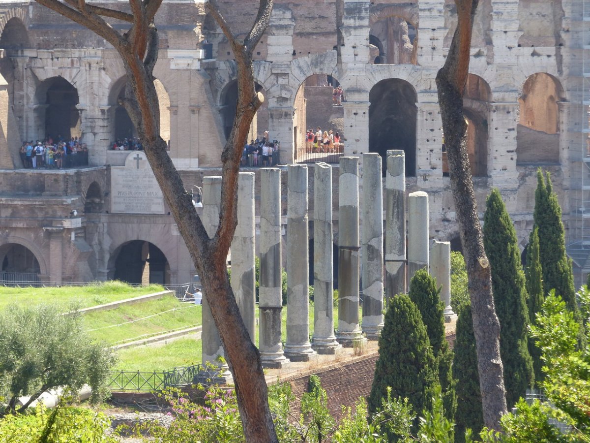 Roma-Tempel V