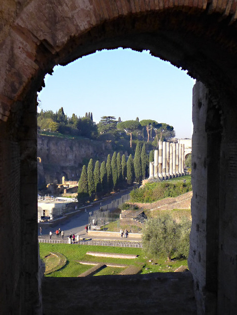 Roma-Tempel VI