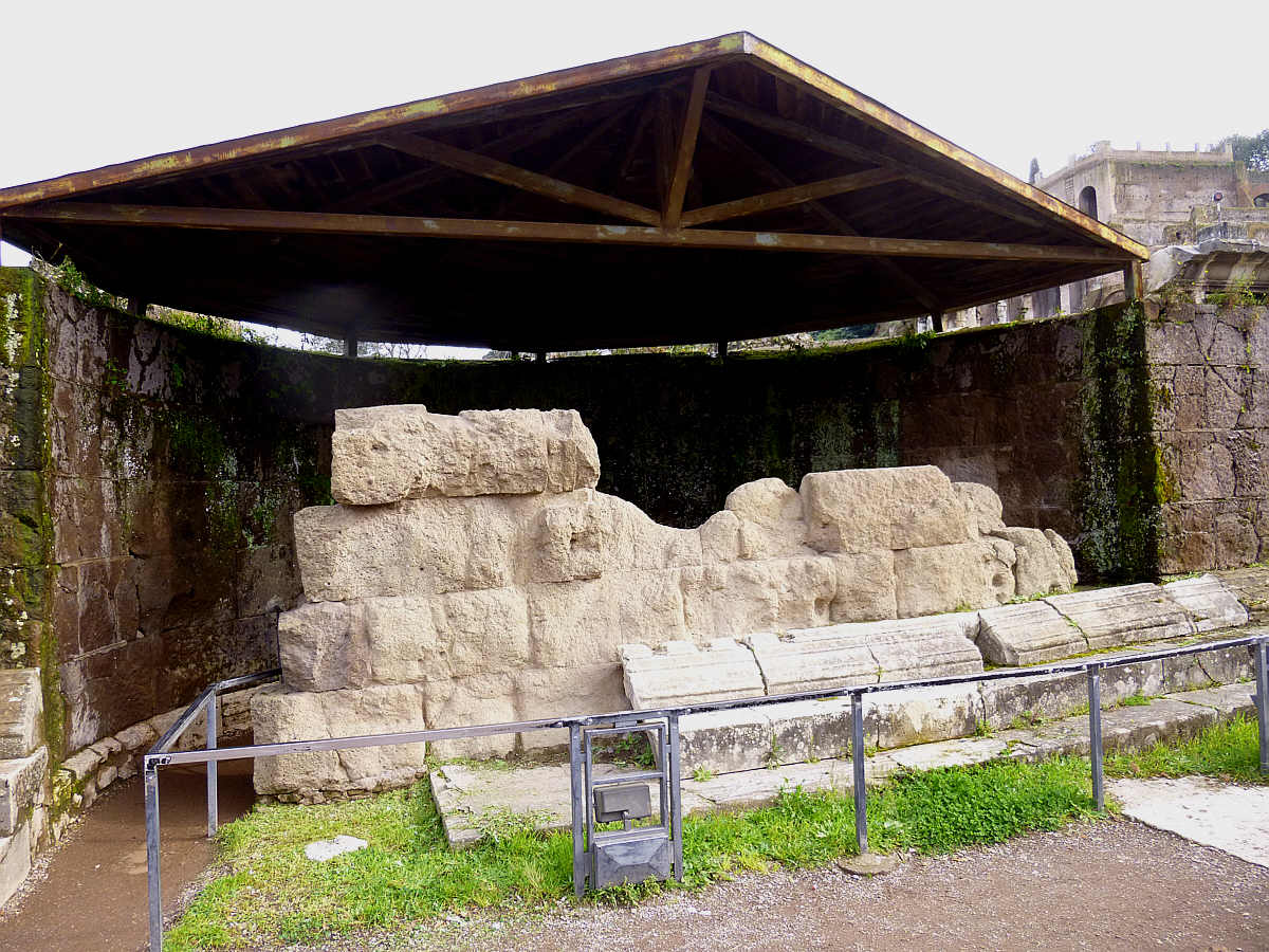 Tempel des Divus Iulius